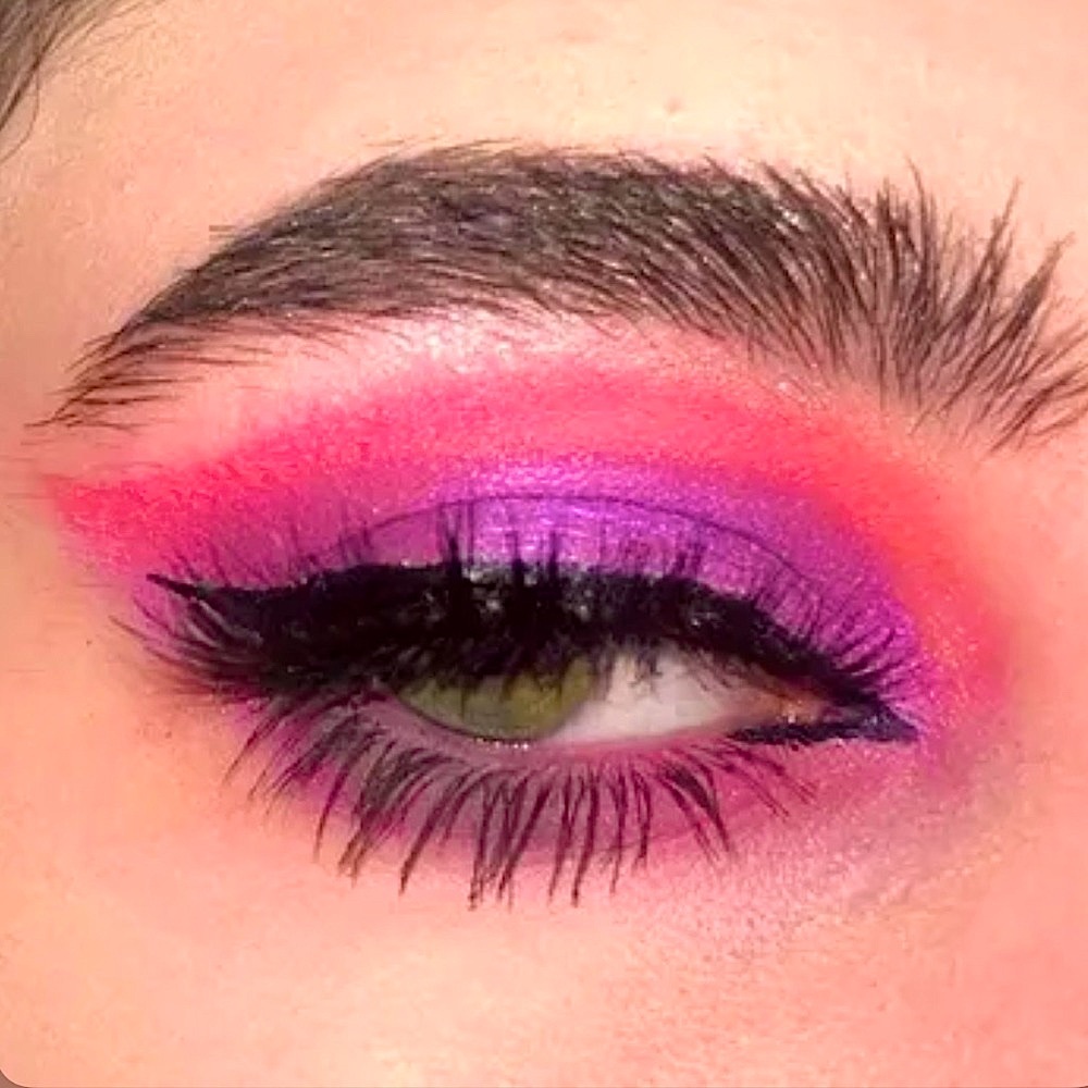 🆕💜I LOVE REVOLUTION: Fruit And Nut Chocolate Eyeshadow Palette - Picture 6 of 7